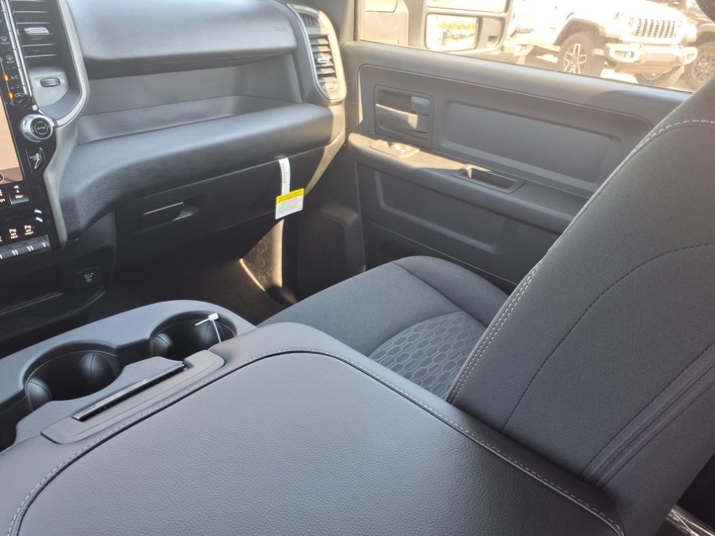 2025 Ram 2500 Tradesman photo 23