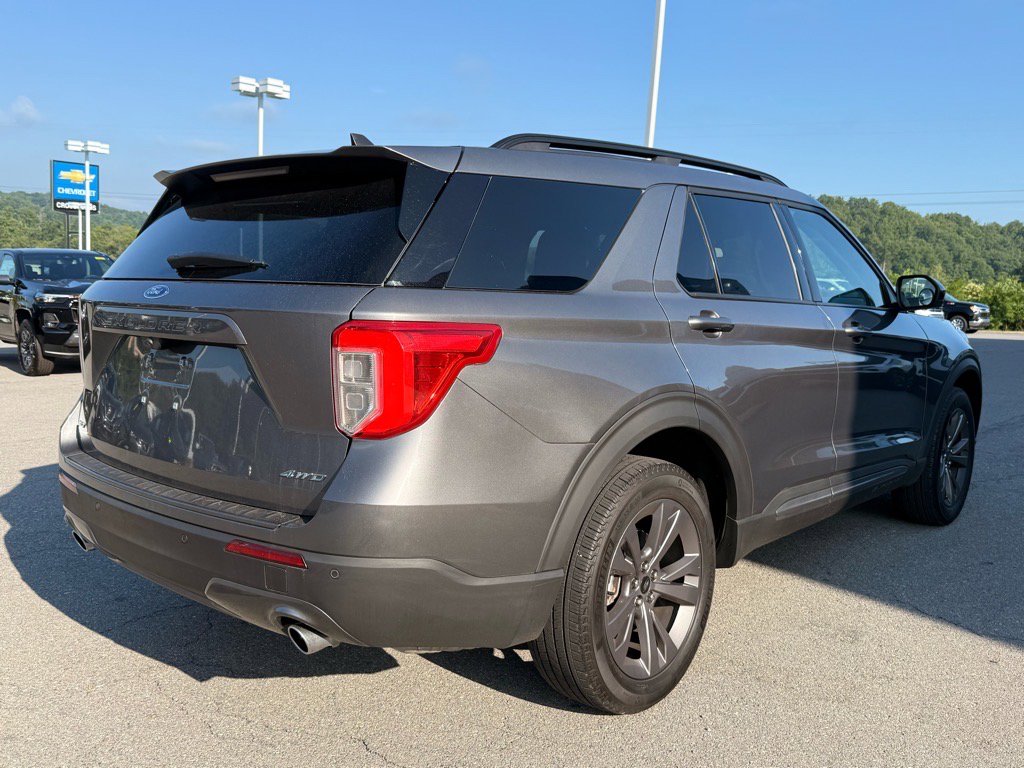 2024 Ford Explorer XLT photo 4