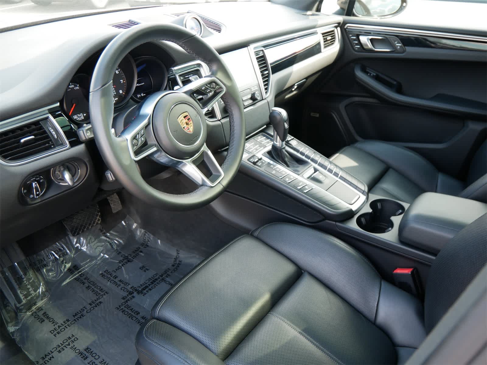 2018 Porsche Macan photo 4