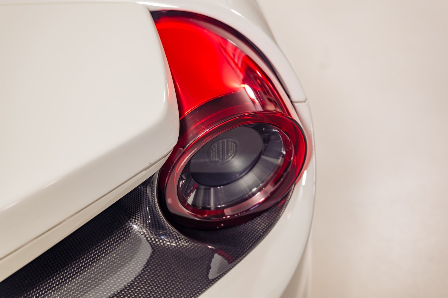 2016 Ferrari 488 GTB photo 33