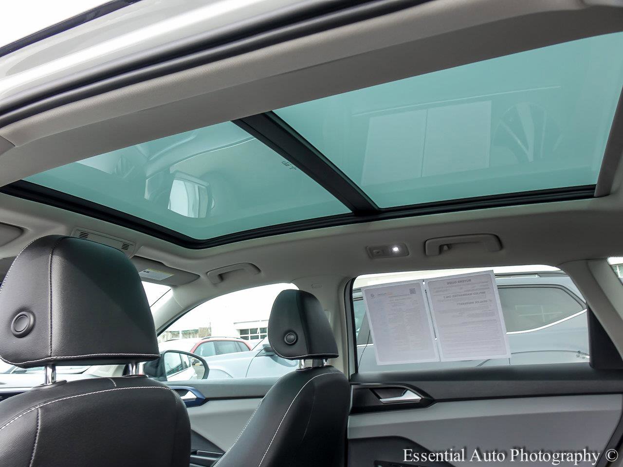 2023 VOLKSWAGEN TAOS - Image 10