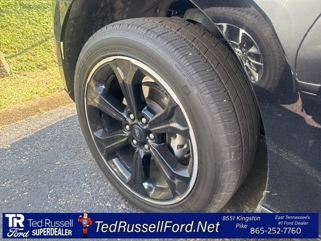 2024 Ford Expedition Limited photo 2