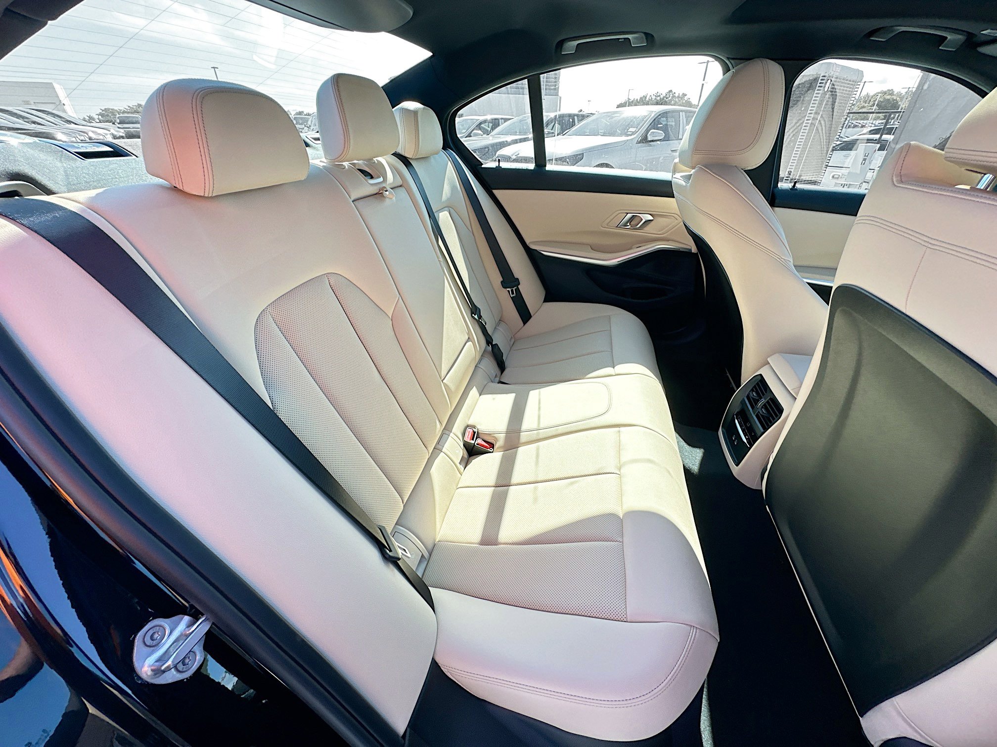 2025 Bmw 330i photo 27