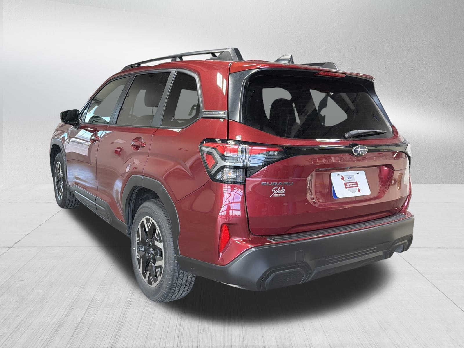 2025 Subaru Forester Premium photo 4