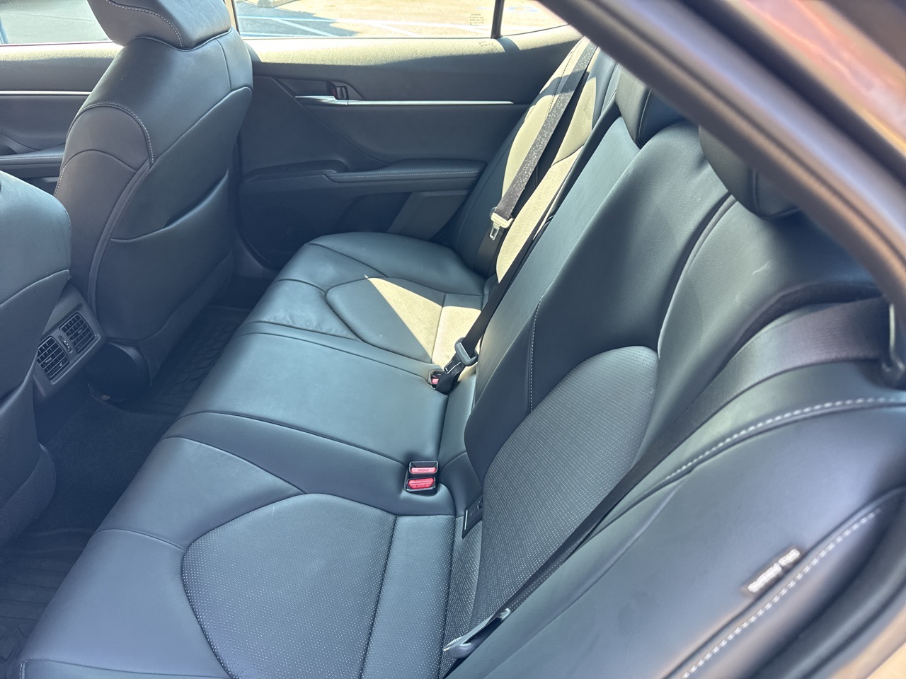 2022 Toyota Camry Hybrid XSE photo 15