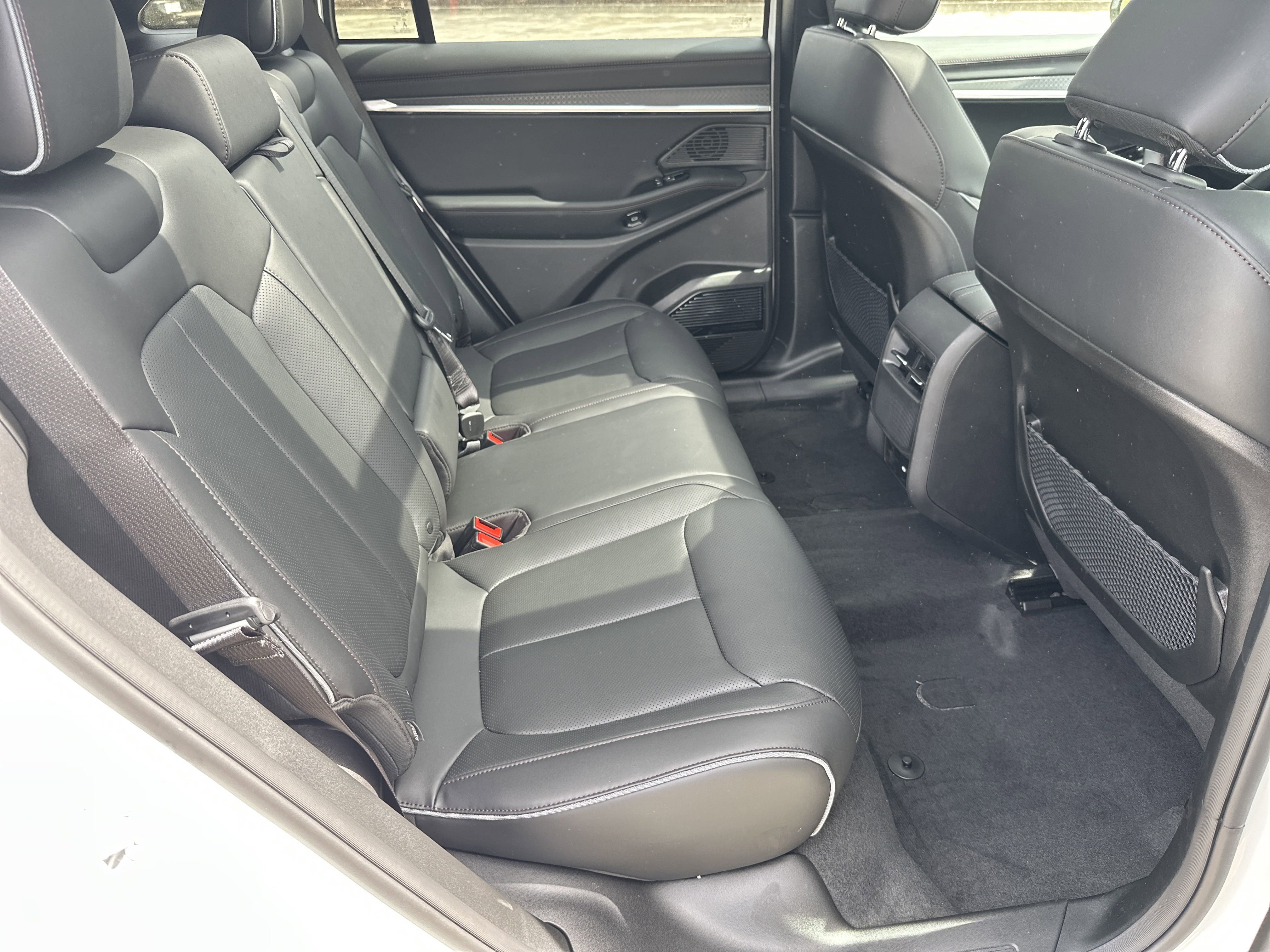 2025 Jeep Wagoneer S Limited photo 3