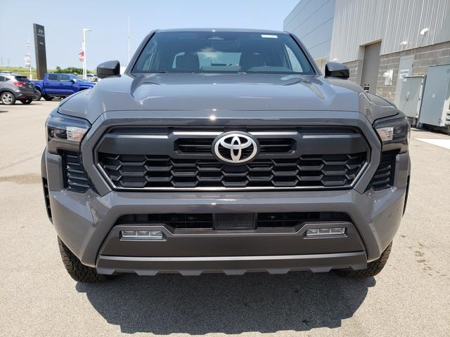 2025 Toyota Tacoma TRD Off-Road 4x4 Double Cab photo 2