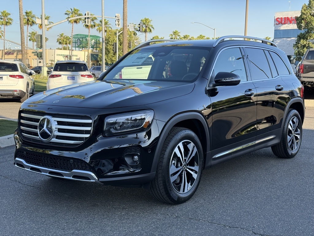 2025 Mercedes Benz GLB 250 photo 4
