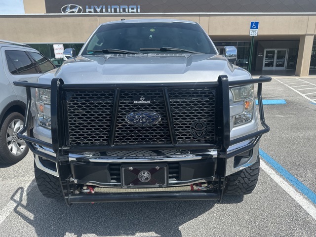 2017 Ford F-150 Lariat photo 2