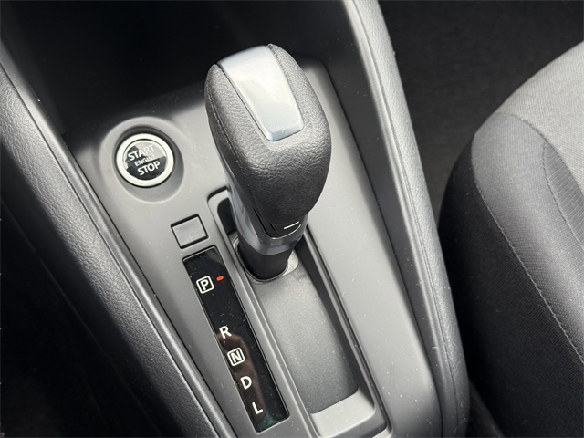 2025 Nissan Kicks Play S photo 18