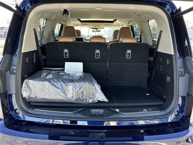2025 Infiniti QX80 Luxe photo 18