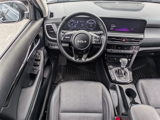 2024 Kia Seltos EX photo 13