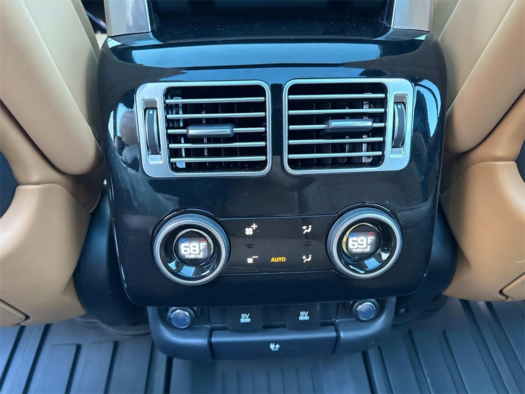 2021 Land Rover Range Rover photo 16