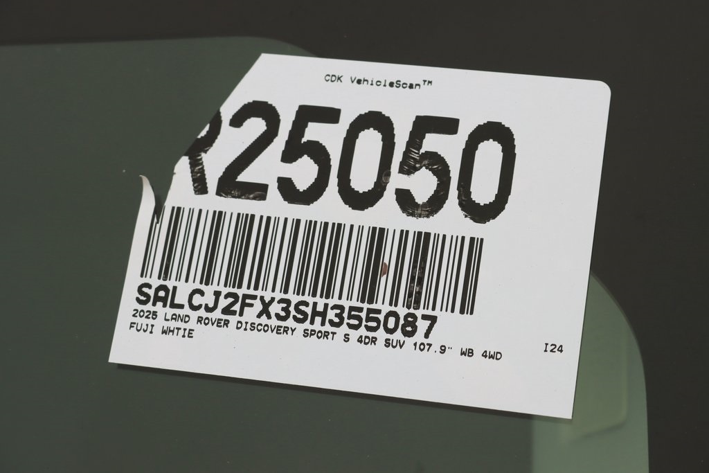 2025 LAND ROVER DISCOVERY SPORT - Image 29