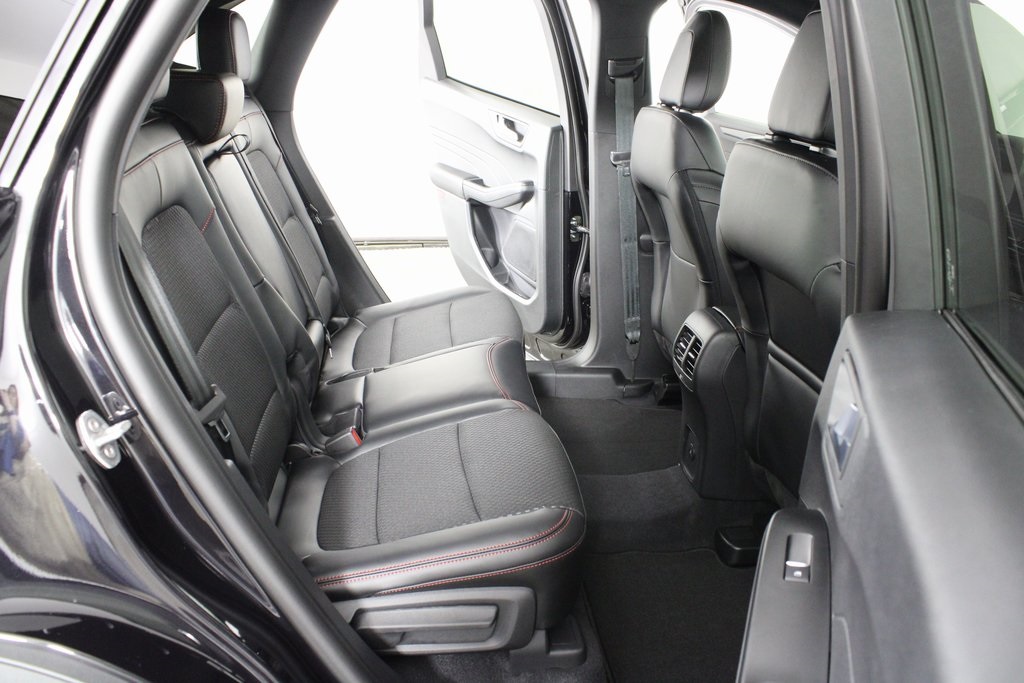 2026 Ford Escape ST-Line Select photo 4