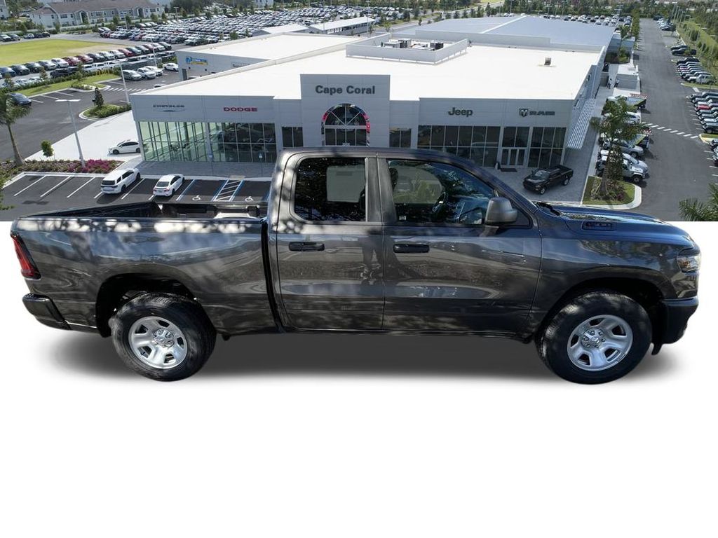 2025 Ram 1500 Tradesman photo 2