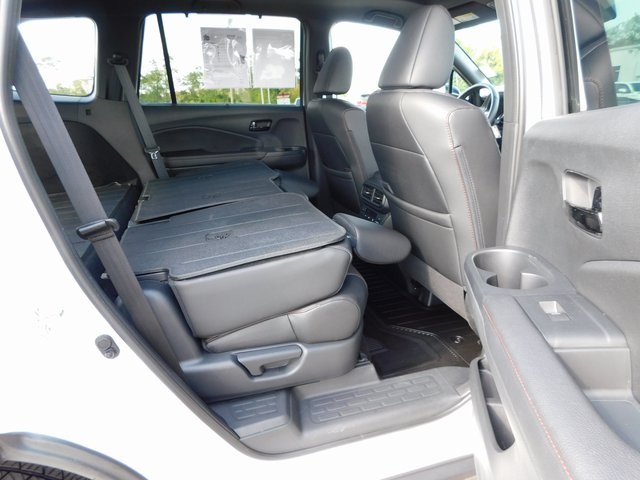 2025 Honda Passport Black Edition photo 27