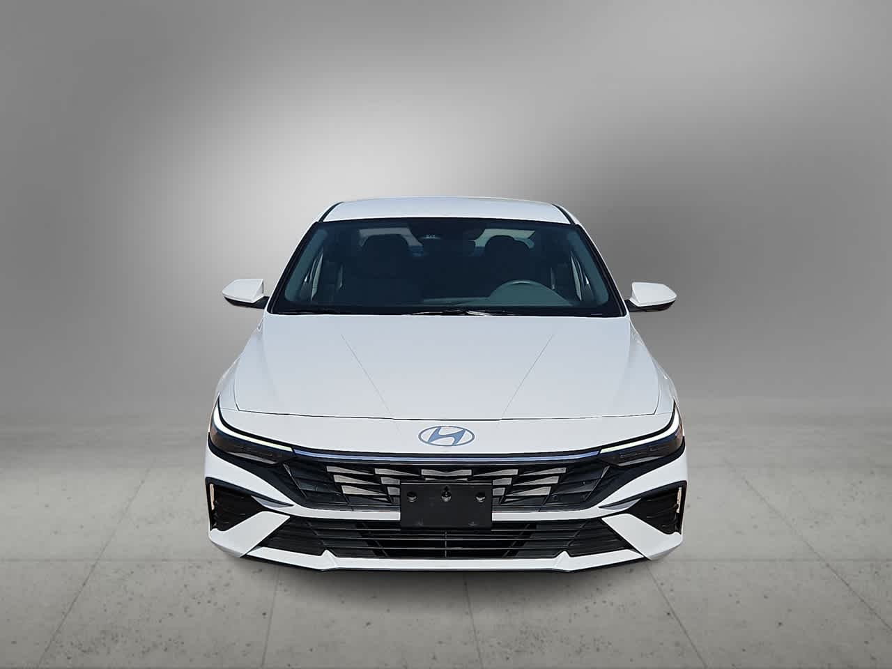 2024 Hyundai Elantra SE photo 3