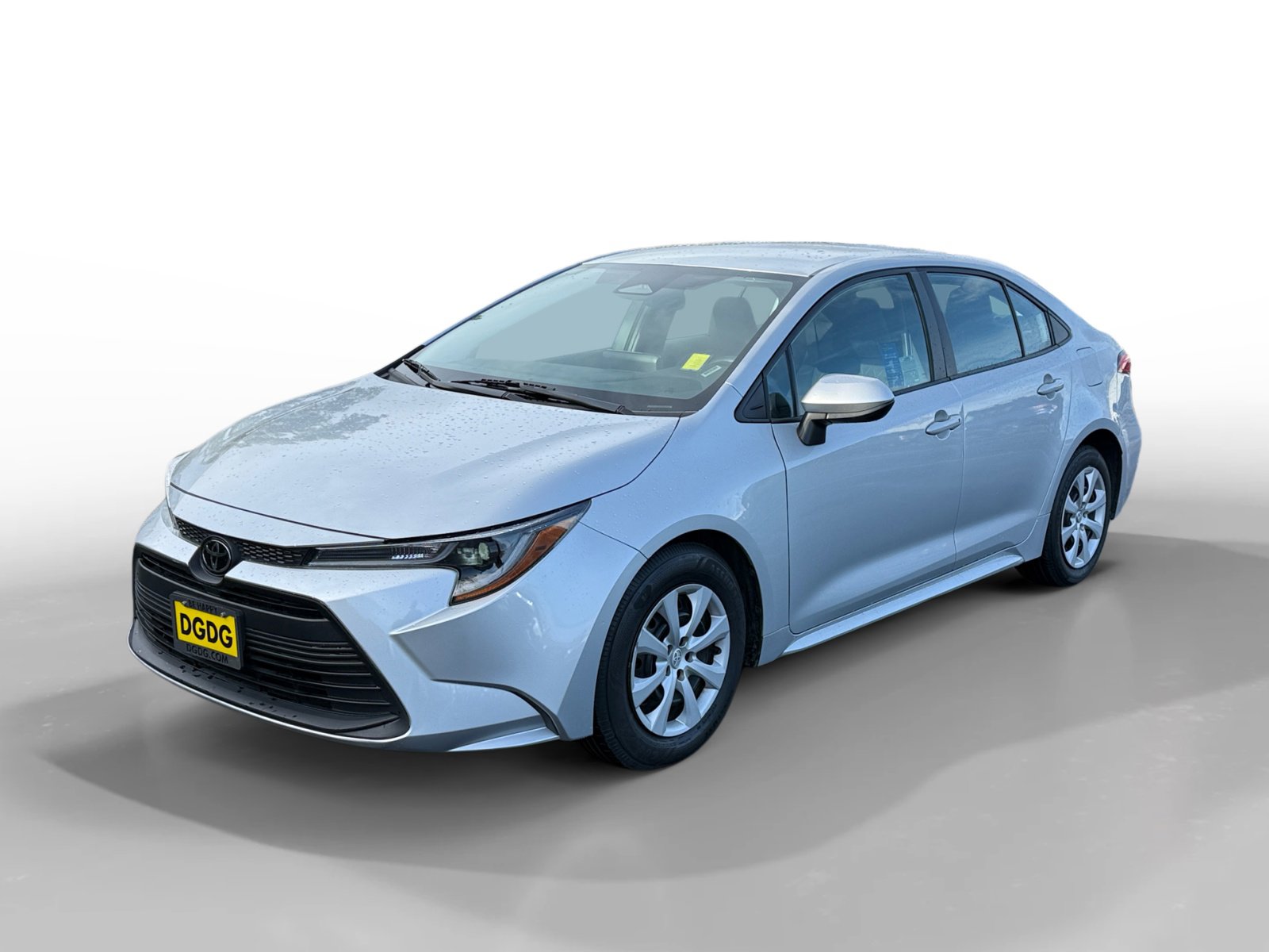 2024 Toyota Corolla LE's photo