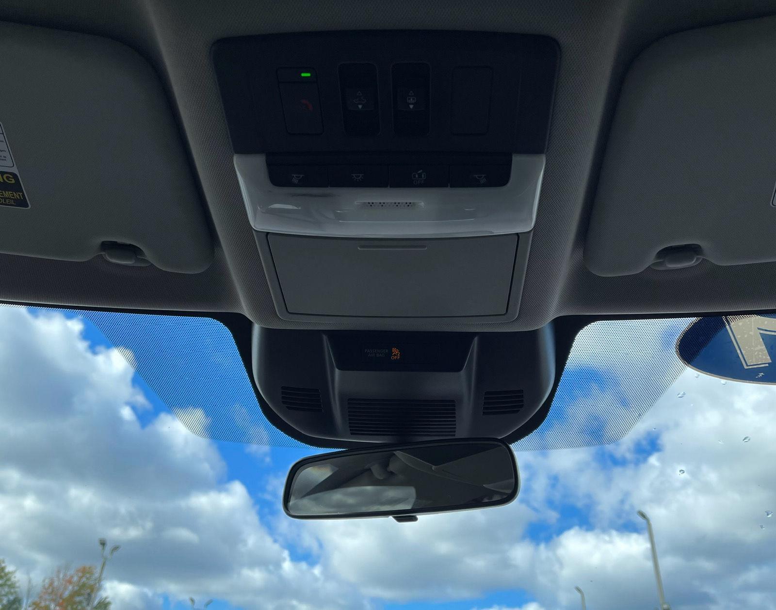 2021 Nissan Rogue SV photo 11