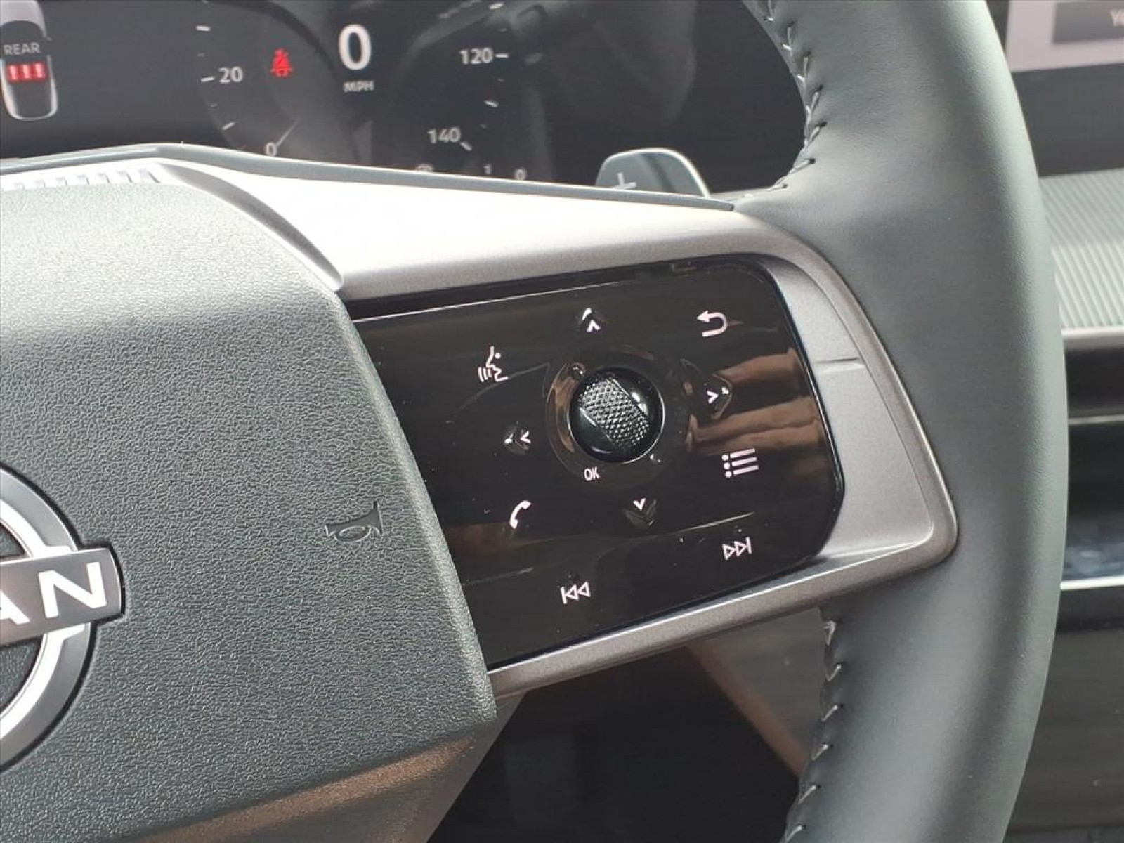 2025 Nissan Murano SV Black at Robbins Nissan