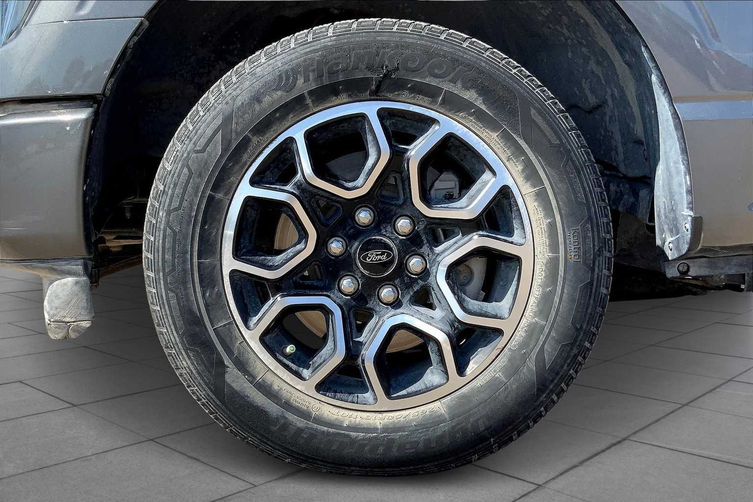 2023 Ford F-150 XL photo 10