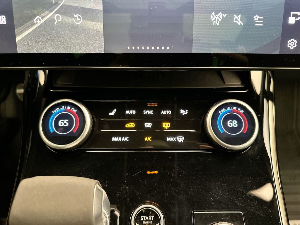 2023 Land Rover Range Rover Sport SE photo 13