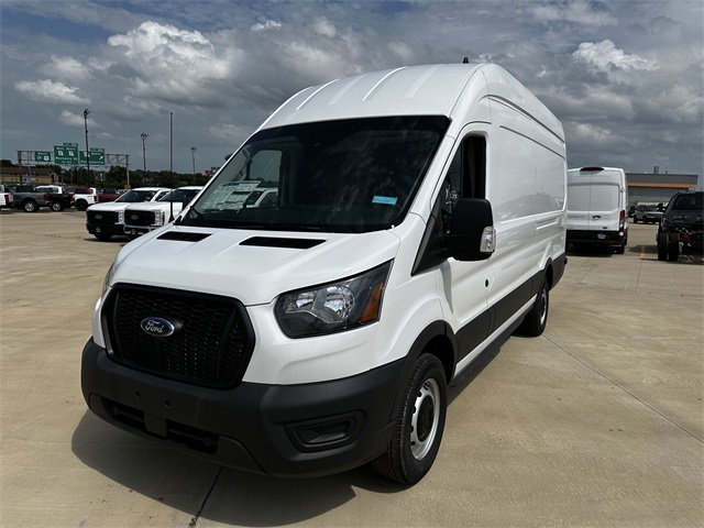 2024 Ford Transit photo 3