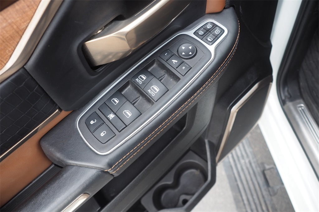 2023 Ram 2500 Longhorn photo 14