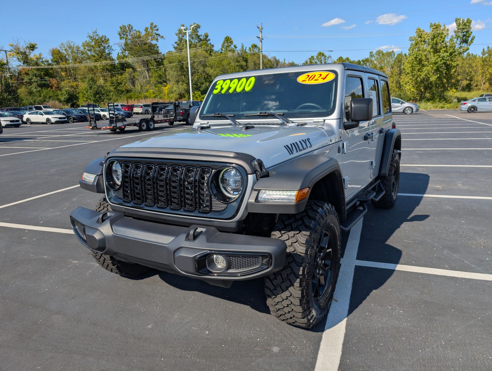 2024 Jeep Wrangler Willys photo 2
