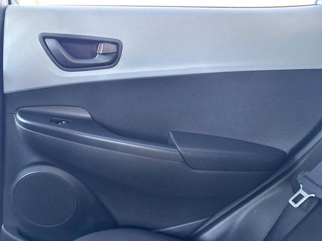 2020 Hyundai Kona SEL Plus photo 12