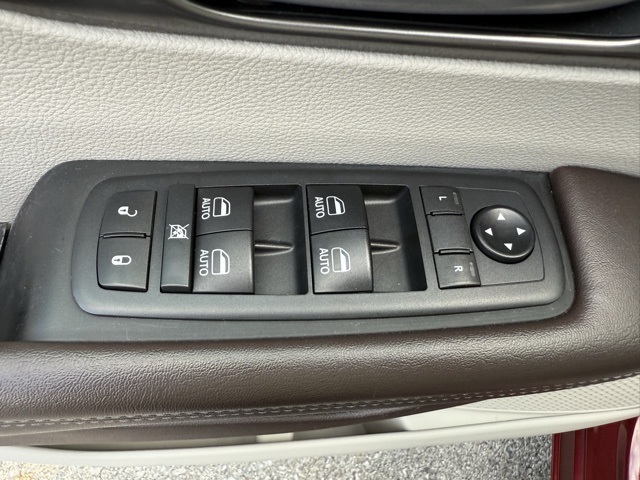 2018 Chrysler Pacifica Touring Plus photo 12