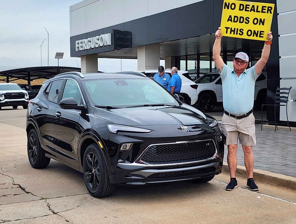 2026 Buick Encore GX Sport Touring's photo