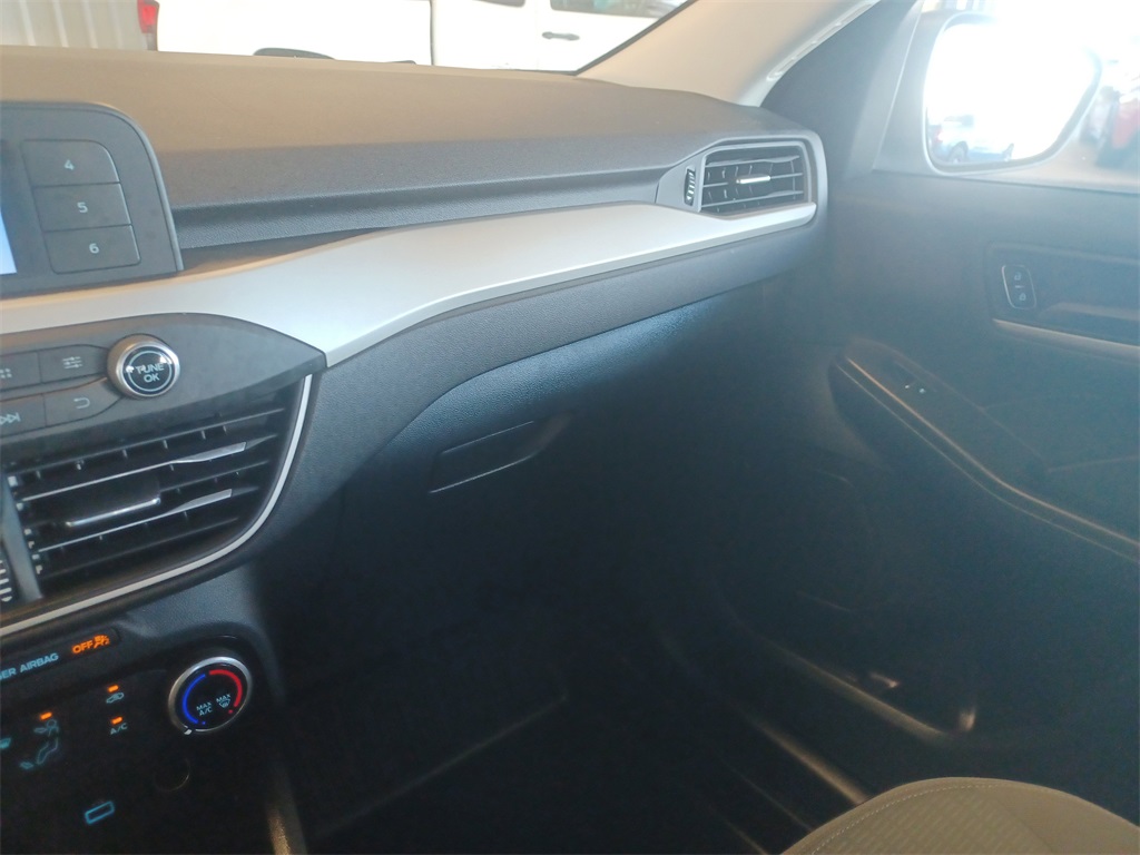 2022 Ford Escape S photo 24