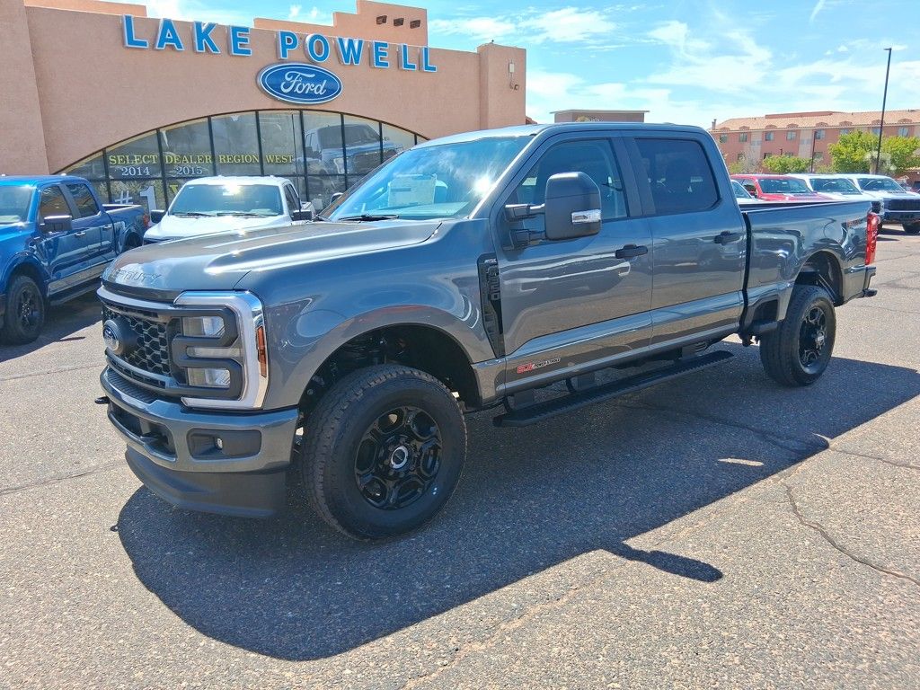 2026 Ford F-350 Super Duty XL's photo