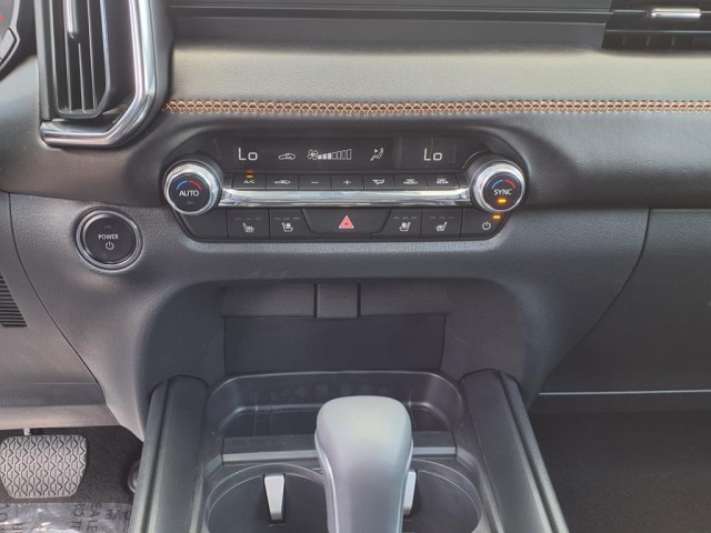 2025 Mazda CX-50 Premium Plus photo 13