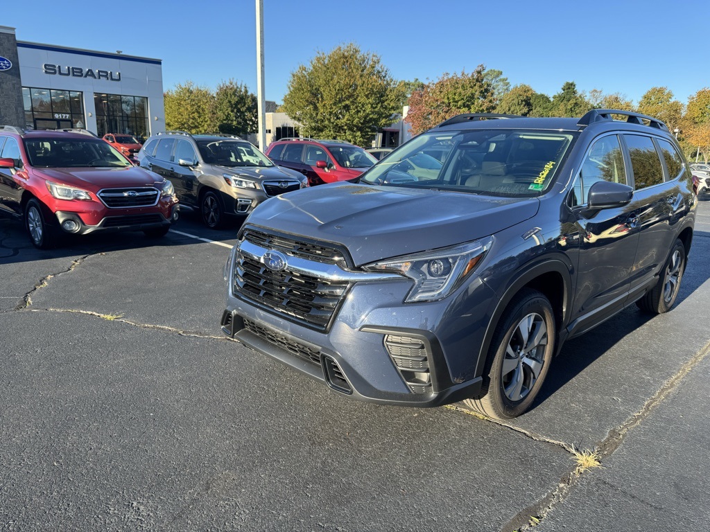 2025 Subaru Ascent Premium photo 3