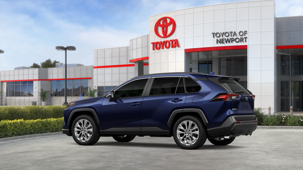 2025 Toyota RAV4 XLE Premium photo 4