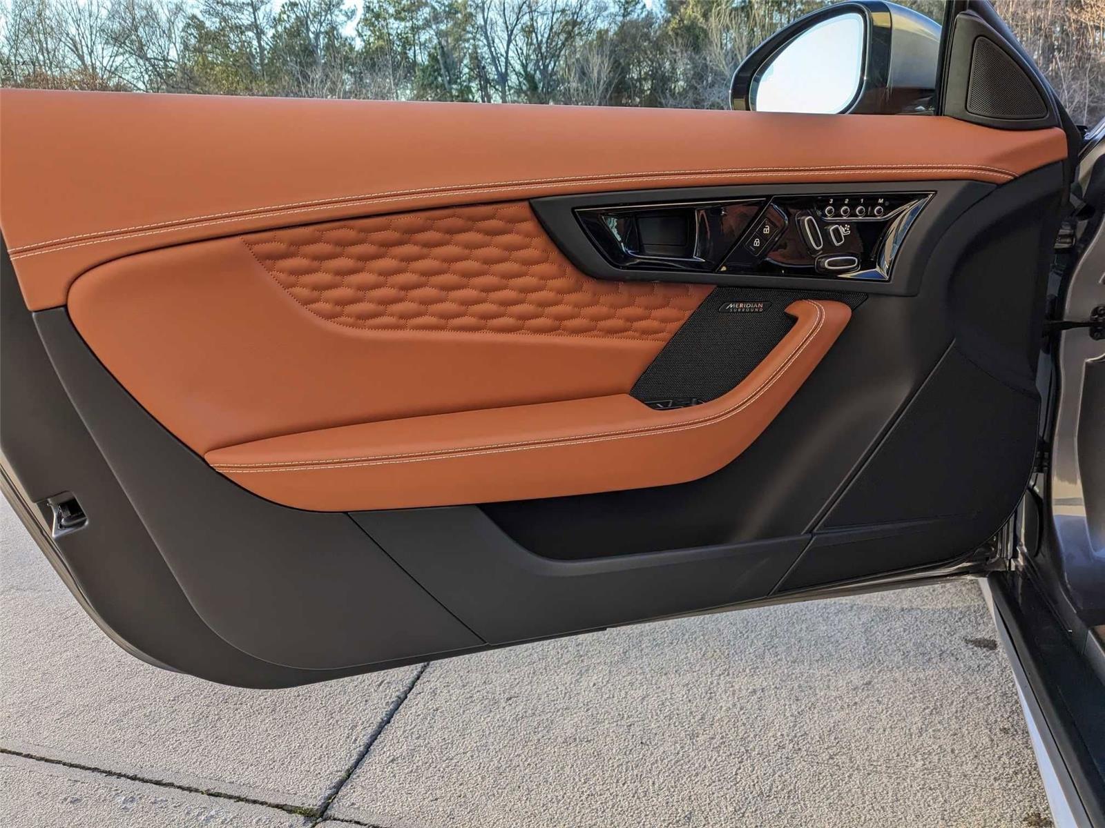 2024 Jaguar F-TYPE P450 R75 photo 11