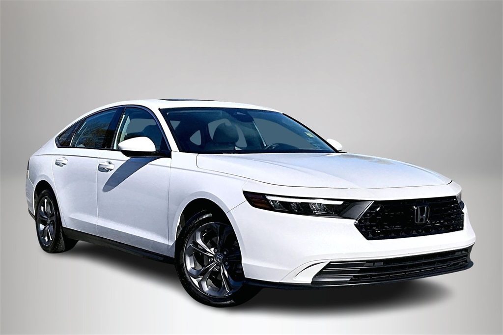 2023 Honda Accord EX's photo