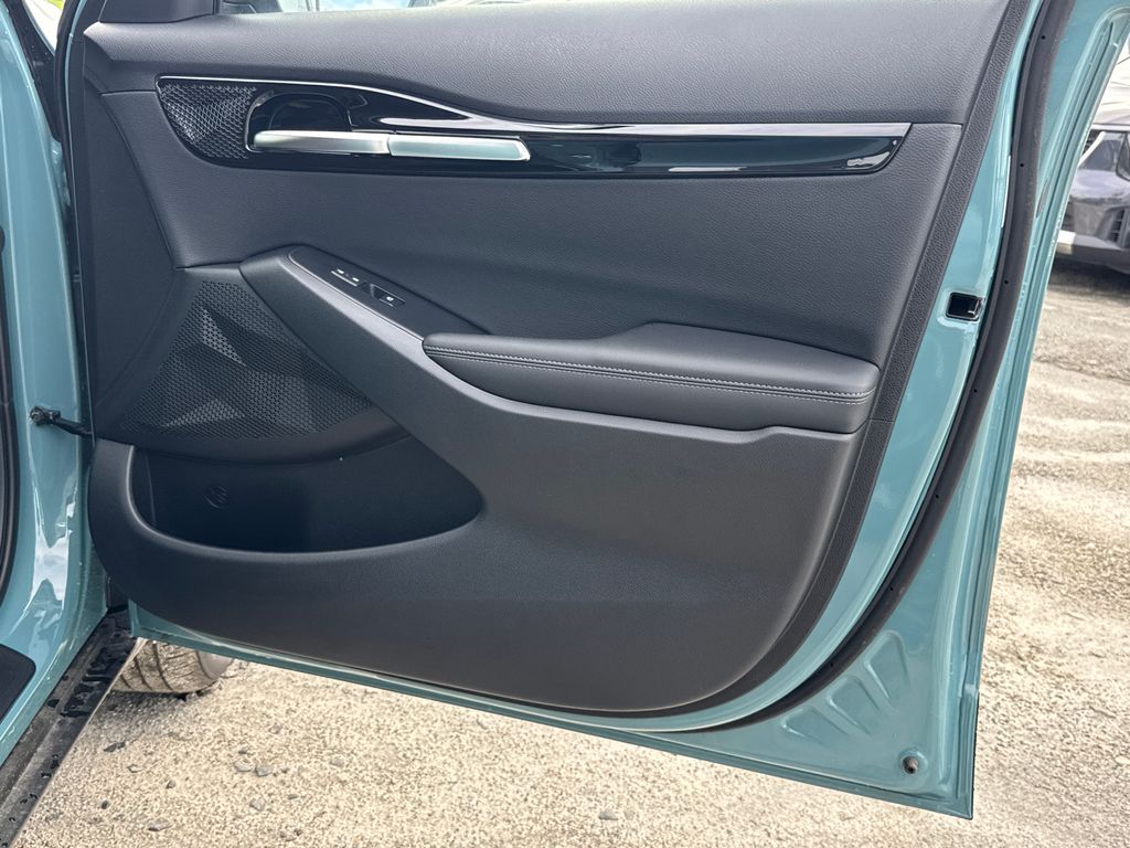 2025 Kia Seltos S photo 14