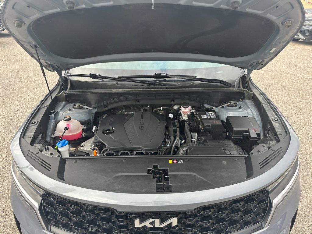 2023 Kia Sorento S photo 16