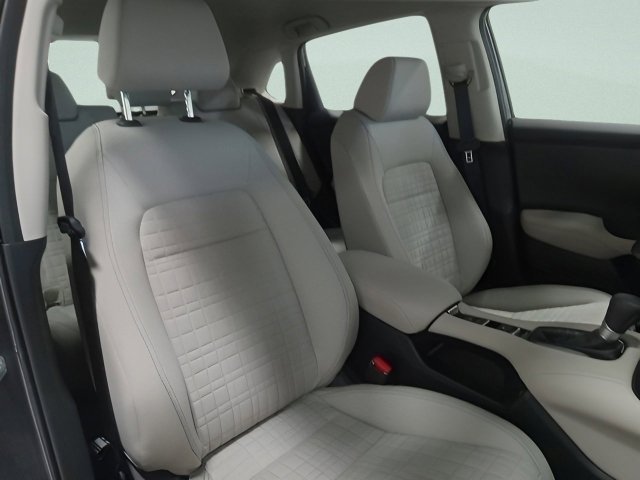 2025 Honda HR-V LX photo 10
