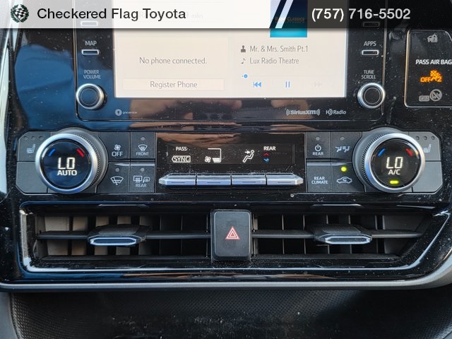 2022 Toyota Highlander XLE photo 16