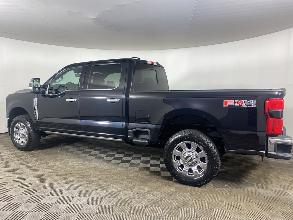 2024 Ford F-250 Lariat photo 6