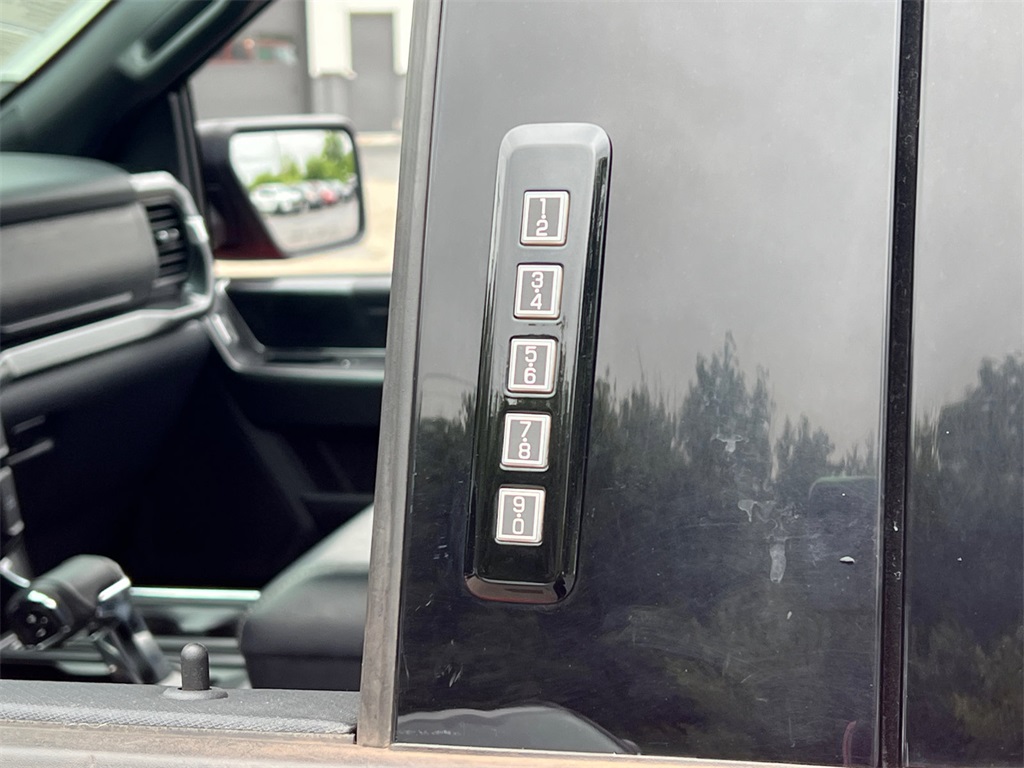 2022 Ford F-150 XLT photo 11