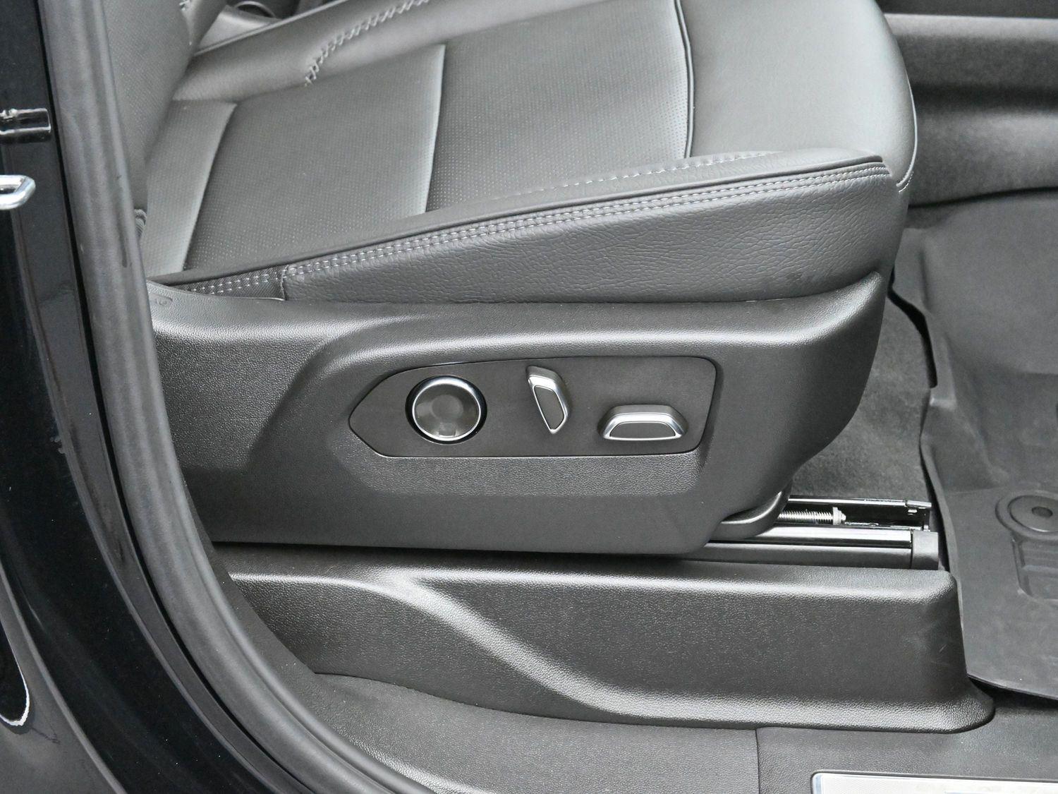 2024 Gmc Yukon Denali photo 33