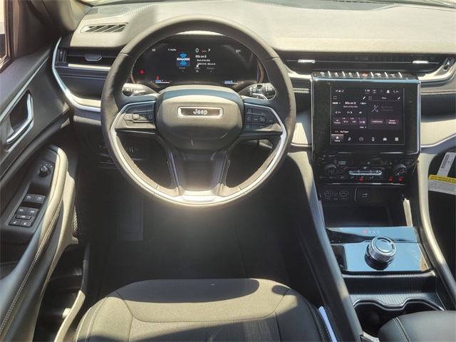 2025 Jeep Grand Cherokee Laredo X photo 7