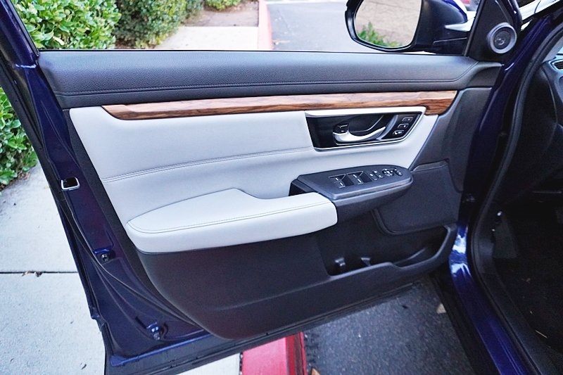 Used 2022 Blue Honda Touring image 23