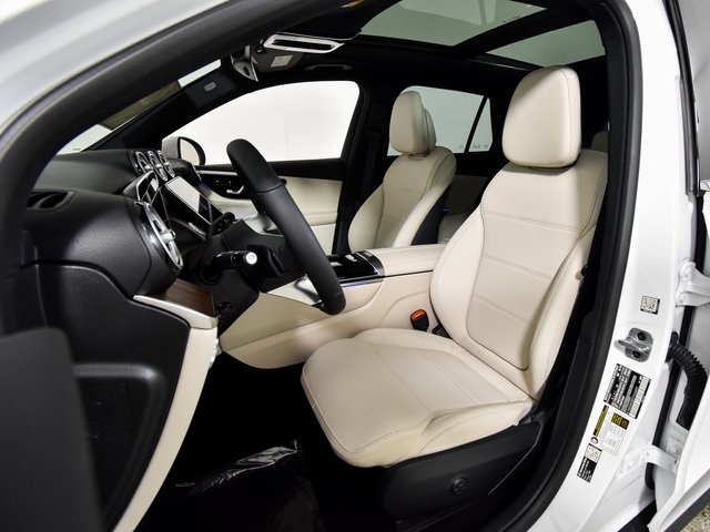 2026 Mercedes Benz GLC 300 photo 14